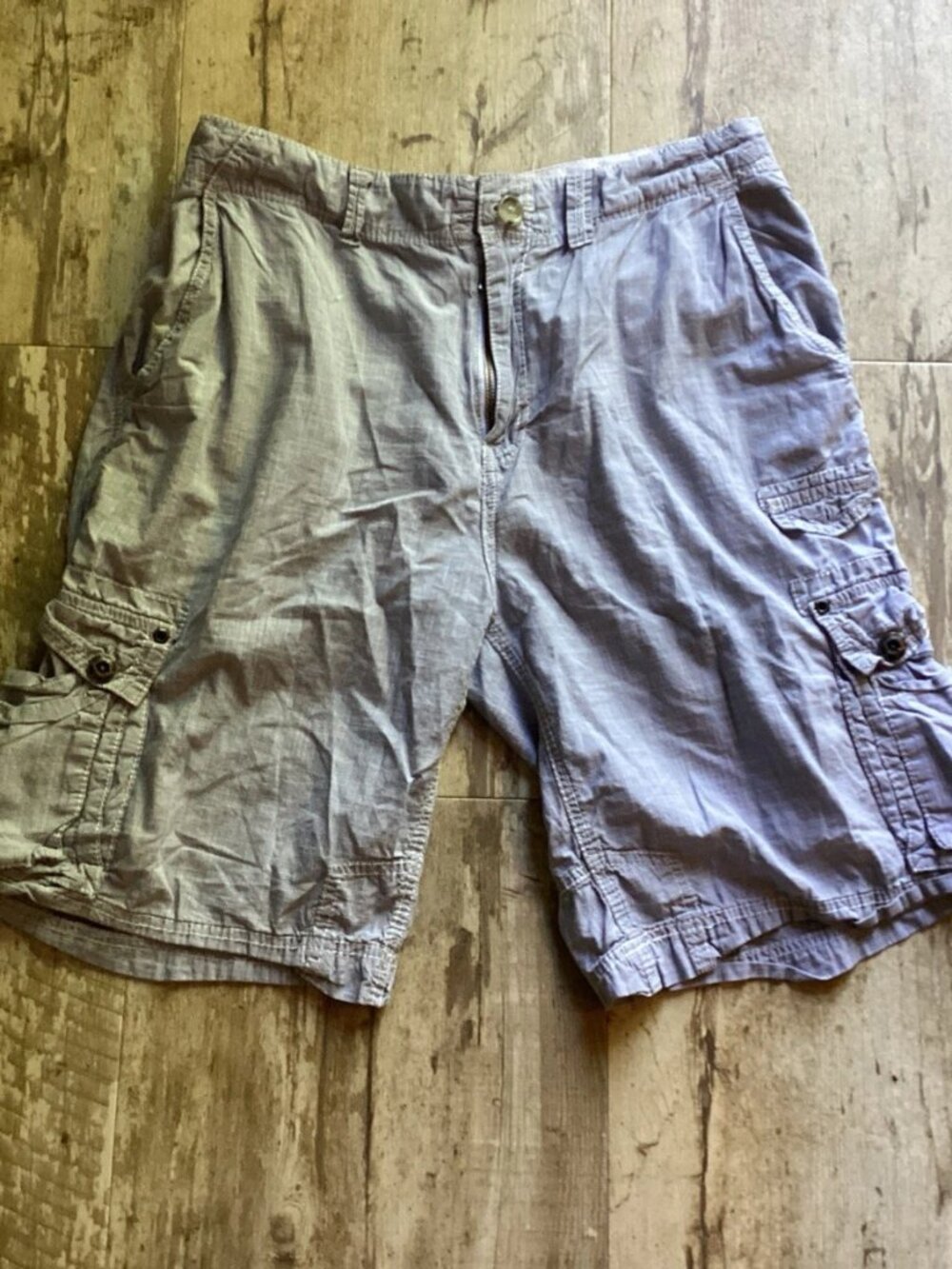 BUCKLE BLACK Athletic Fit Cargo Shorts Light Gray Distressed Men’s 36